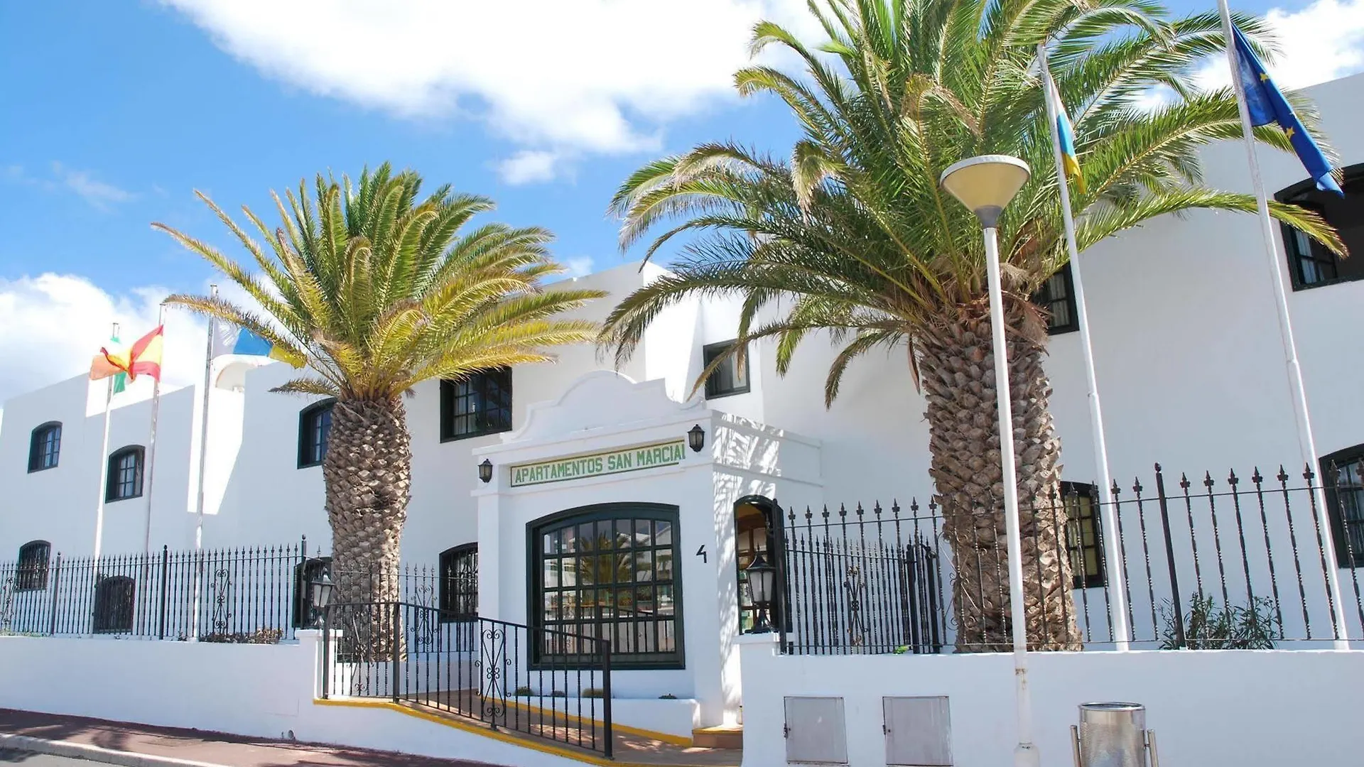 Apartamentos San Marcial Puerto del Carmen  Puerto del Carmen (Lanzarote)